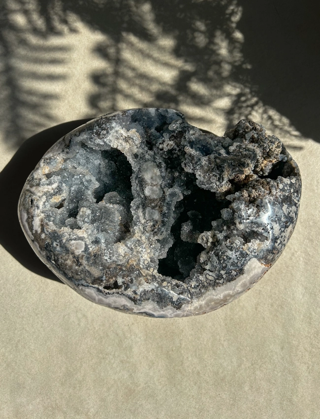 Geode di Quarzo con Calcedonio